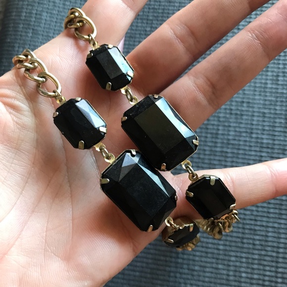 🖤 Black & Gold Chunky Chain Necklace 🖤 - Picture 4 of 7